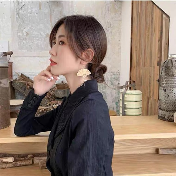 Golden Fan Earrings Antique Asian Art Tassels - Picture 10 of 14